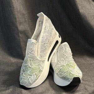 White Platform Shoes with Lace Detail